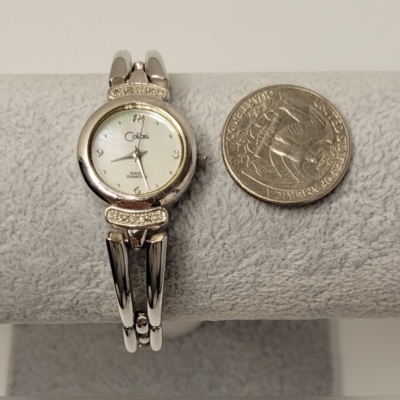 ▪︎Like New! Colibri Women's Watch - Picture 2 of 6